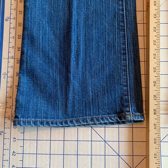 Women’s Plus size 18 Old Navy regular fit Diva blue jean long pants (P106) - Picture 6 of 6